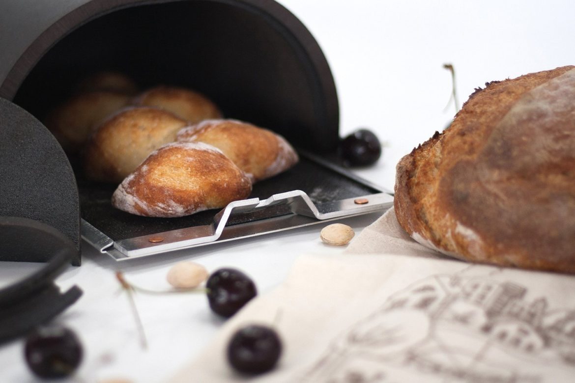 El horno perfecto para hacer pan en casa se llama Fourneau Bread